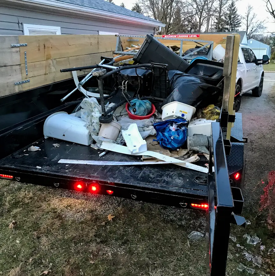 Roll-off dumpster delivered to a residential driveway in Walnut Creek
